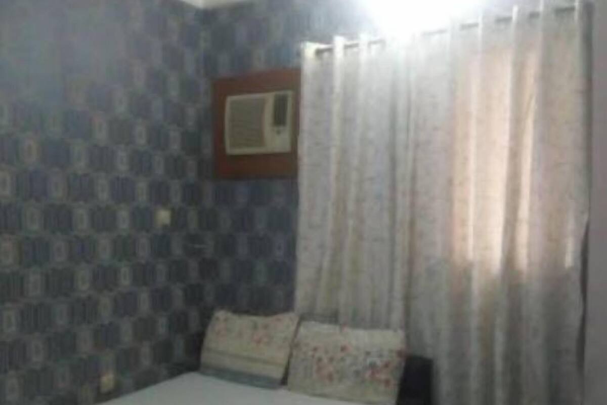 Minibar, desk, laptop workspace, blackout curtains