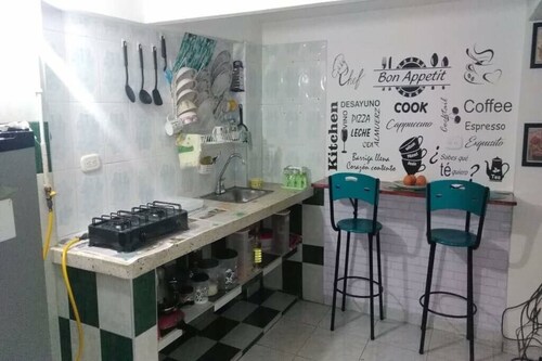 HOUSE IN THE CENTER: 3