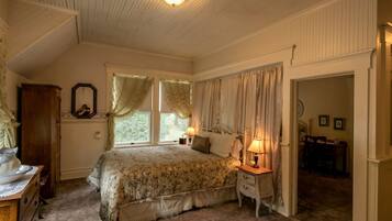 5 bedrooms, iron/ironing board, free WiFi, bed sheets