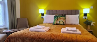 Torland Seafront Hotel