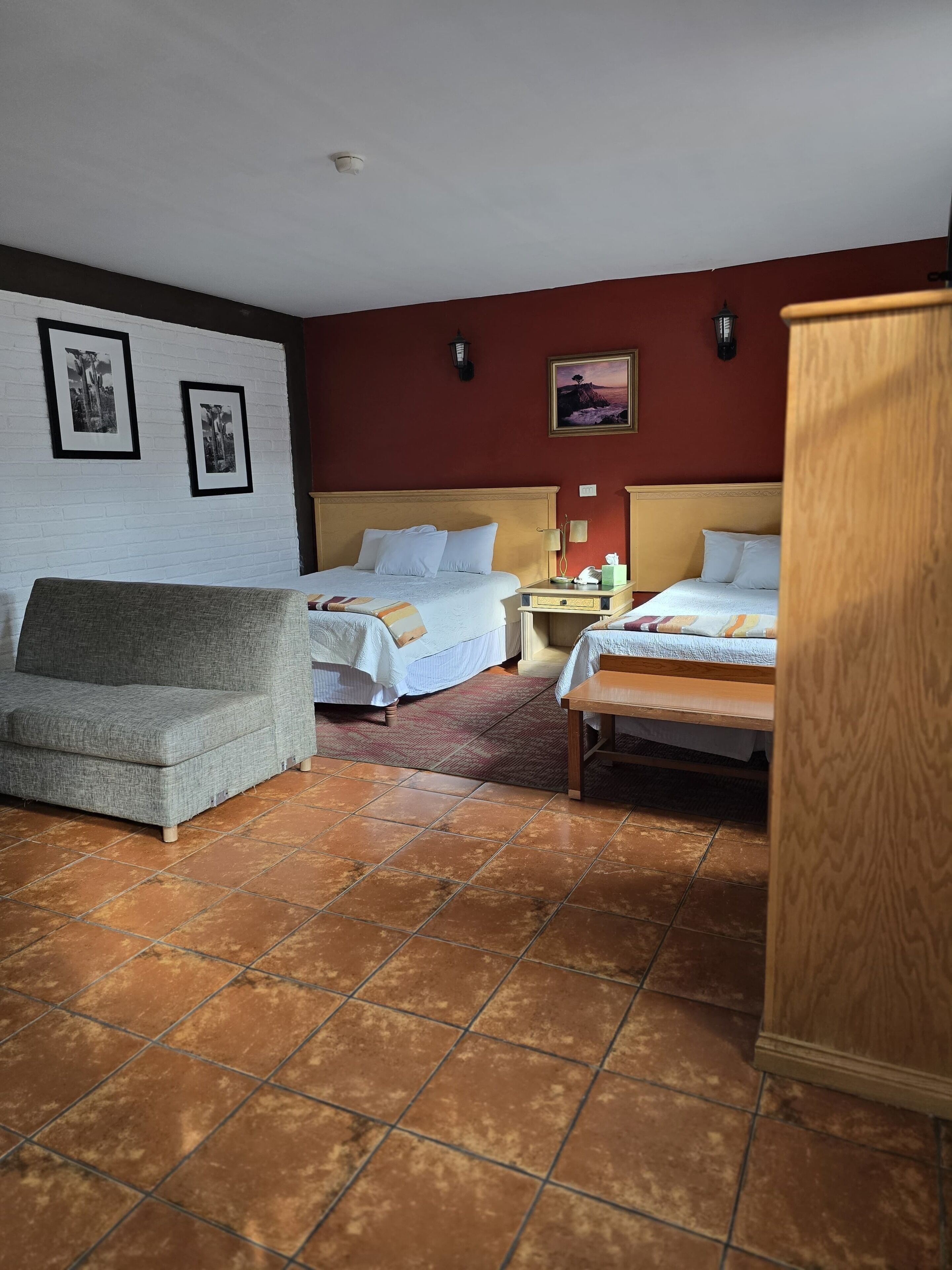 superior room | 1 bedroom, down duvets, blackout curtains, iron/ironing board