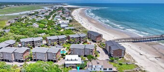 Oceanfront Top Floor Duplex, Private Beach Boardwalk, Dog Friendly, Screen Porch