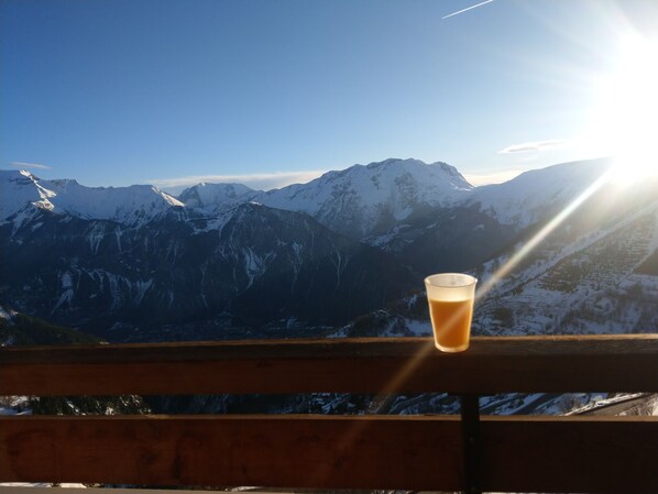 Property grounds - 4-room apartment - 6 pers - splendid view-wifi included (L'Alpe d'Huez)