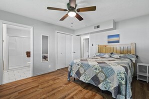 3 bedrooms, desk, iron/ironing board, free WiFi