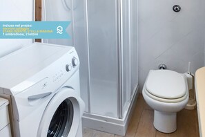 Combinazione doccia/vasca, asciugamani