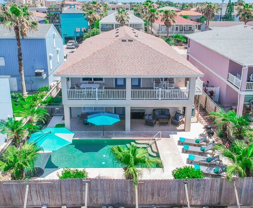 Southern Destination: Bask longer, save 10% on stays of 7+ nights!