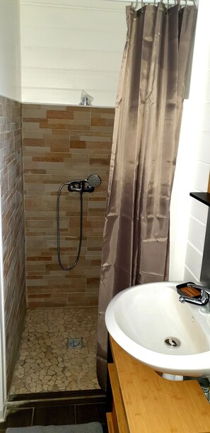 Towels, soap, toilet paper