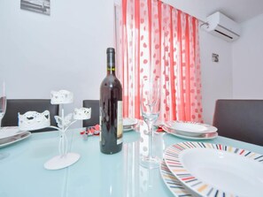 Dining - Apartment Jelena by Interhome (Karlobag)