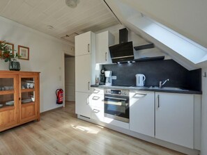 Kühlschrank, Ofen, Geschirrspüler, Toaster