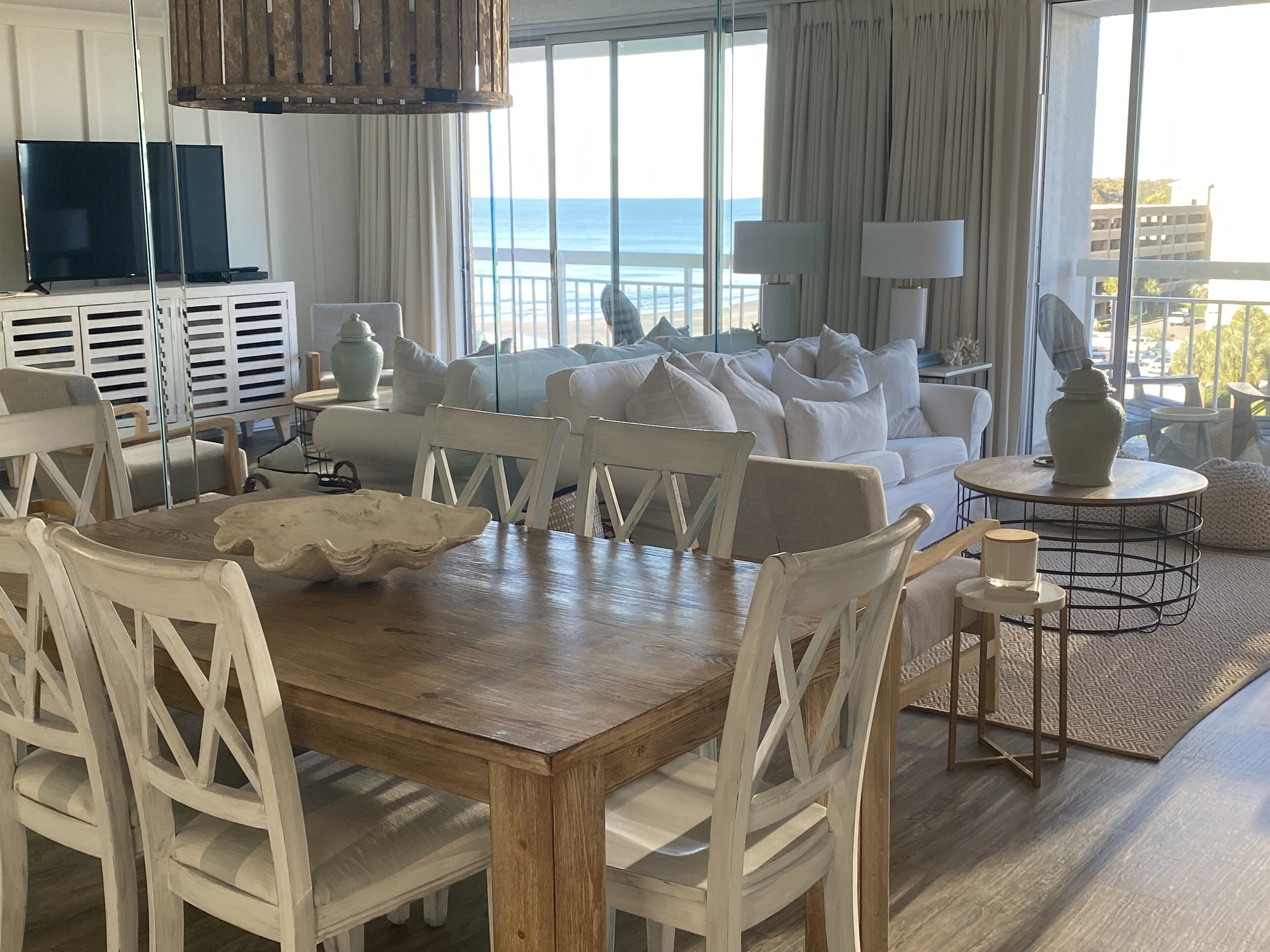 Smart TV, reproductor de DVD, libros