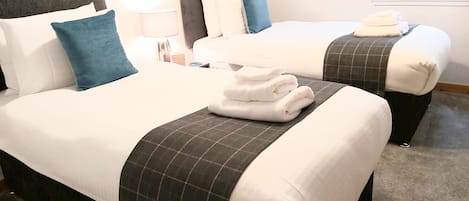 2 Schlafzimmer, Bügeleisen/Bügelbrett, kostenloses WLAN, Bettwäsche