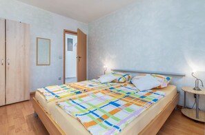 1 bedroom, WiFi, bed sheets - Charming Apartment with terrace near Fazana (Peroj)
