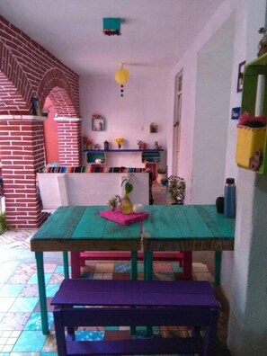 Breakfast area - Hostal Nikte - Hostel (San Cristóbal de las Casas)
