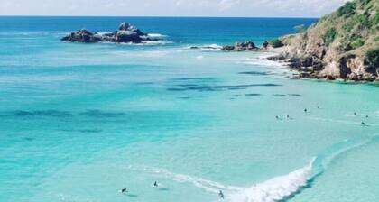 Architectural Luxury Retreat in Rainforest Reserve