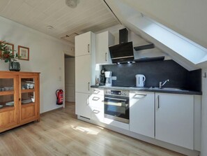 Fridge, oven, dishwasher, toaster