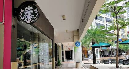 Setiawalk Puchong in der Nähe von SUNWAY / LRT für 8 Personen mit 2 Schlafzimmern