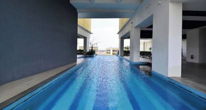 Setiawalk Puchong near SUNWAY / LRT for 8 Pax 2 Bedroom