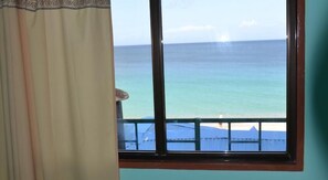 Basic Quadruple Room | Water view - Myra and Medelaine's Space Rental (Puerto Galera)