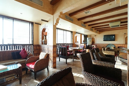 Restaurante. OYO 112 Semiramis Hotel