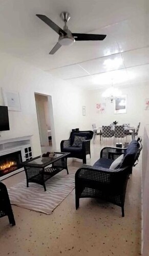 Spacious 2 bed one bath unit. 