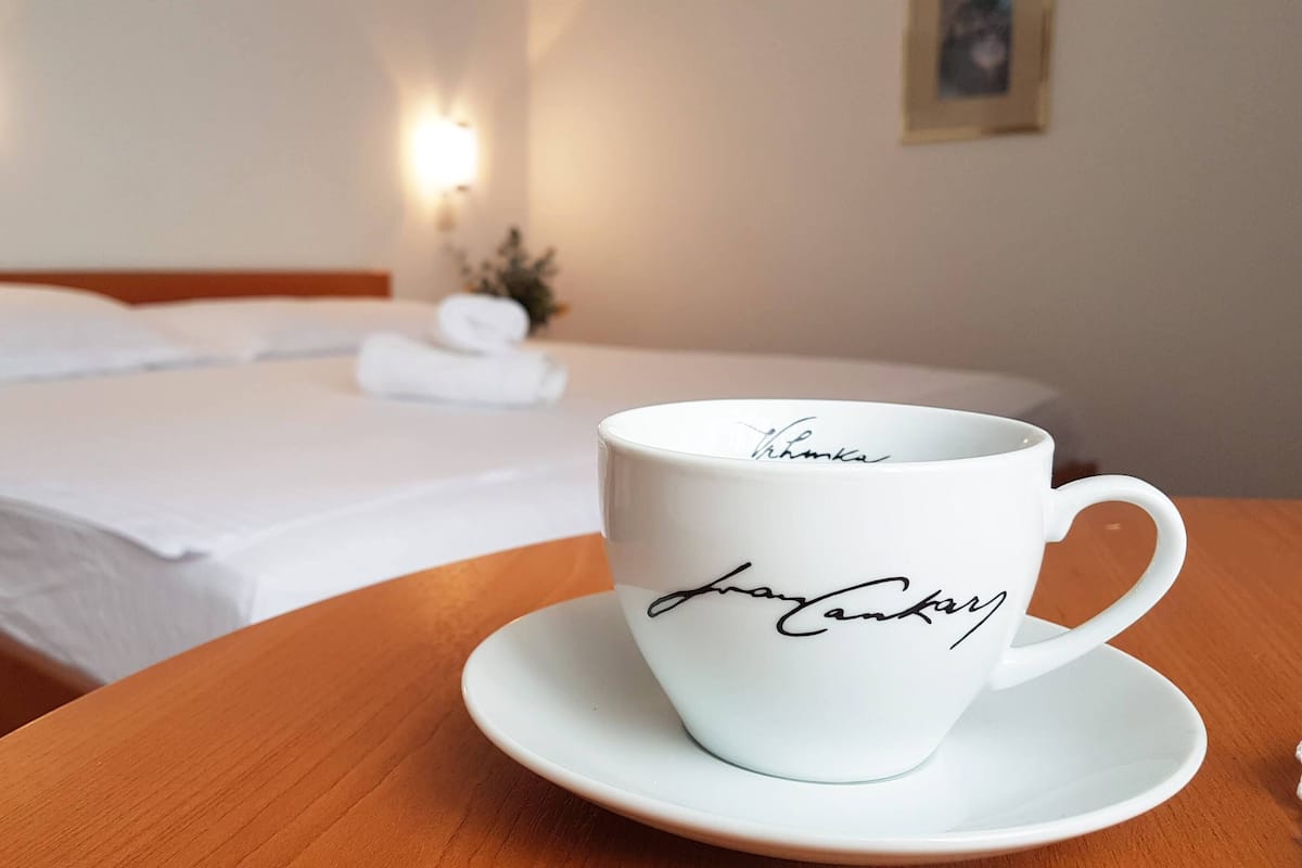 In-room safe, desk, free WiFi, bed sheets