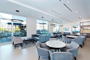 Lobby - Hyatt Place Kelowna (Kelowna)