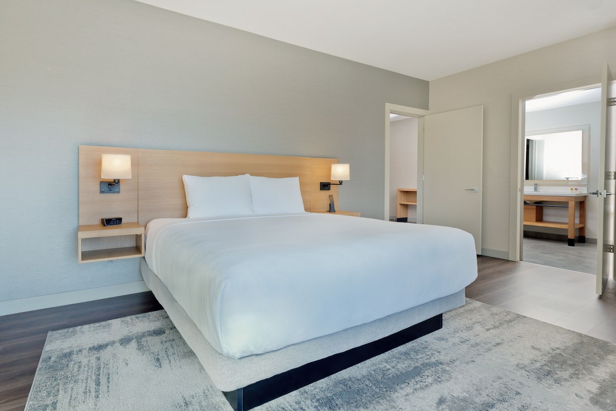 In-room safe, desk, blackout drapes, iron/ironing board