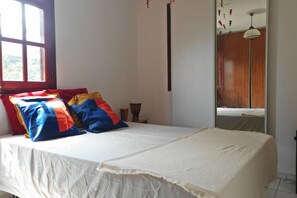 4 室のベッドルーム、アイロン / アイロン台、WiFi、ベッドシーツ