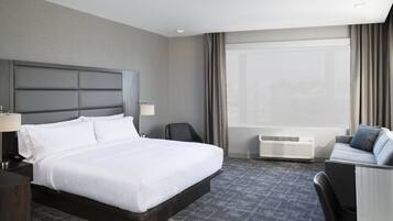 Studio Suite, 1 King Bed, Kitchen | In-room safe, desk, laptop workspace, blackout drapes