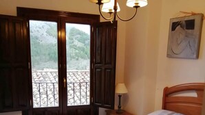 4 Schlafzimmer, Schreibtisch, kostenloses WLAN, Bettwäsche