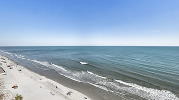 Condo, 1 Bedroom | Pantai | Di pantai