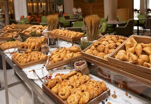 Restaurant - Grand Cosmopolitan Hotel (Dubai)