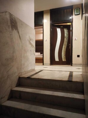 Interior - ADB Rooms Indo Continental (New Delhi)