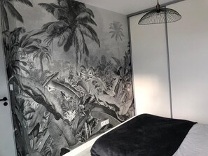 3 chambres, fer et planche à repasser, lit parapluie, Wi-Fi gratuit