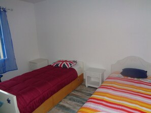 3 bedrooms, iron/ironing board, free WiFi