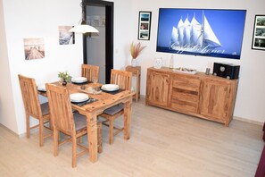 Dining - Apartment Gaffelschoner (Hohen Wieschendorf)