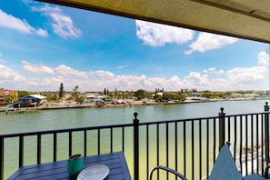 Property grounds - Stunning Decor, Outstanding Views, Private, On the Beach, Pool, Tennis, Hot Tub, Parking, & Gated. (Treasure Island)