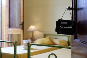 2 Schlafzimmer, Zimmersafe, Bügeleisen/Bügelbrett, WLAN