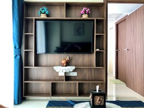 Interior - Luxury Apartment B2 in Grand Avenue, Central Pattaya, by Pattaya City Estates (Pattaya City)