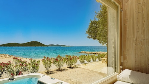 BUQEZ ECO RESORT - Villa 28 - Direkt am Strand