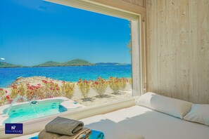2 bedrooms, free WiFi, bed sheets - BUQEZ ECO RESORT - Beach Villa 28 - Directly by beach (Drage)