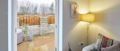 Téléviseur, foyer, bureau