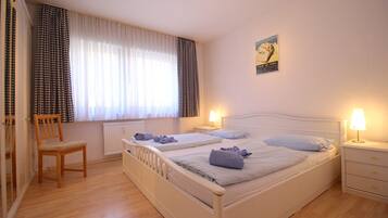 Apartment, 2 Schlafzimmer, Terrasse, Bergblick | 2 Schlafzimmer, schallisolierte Zimmer, Bügeleisen/Bügelbrett