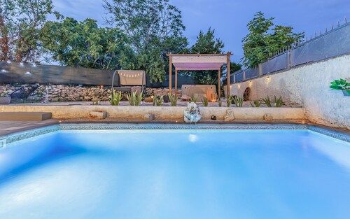 Casa Leona Istriana, stylishly renovated stone house with historical charm