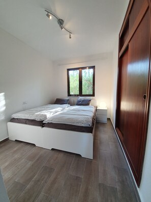 2 Schlafzimmer, Bügeleisen/Bügelbrett, kostenloses WLAN, Bettwäsche