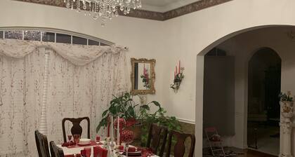 Rental Master Week 2020 Only -Close to Diamond Lake -plenty sleeping space