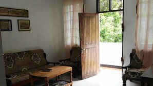 Ảnh chưa phân loại, 5 trong số 28 ảnh, nút