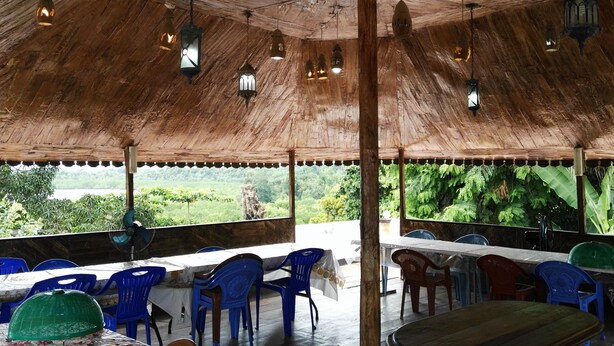 Ảnh chưa phân loại, 1 trong số 28 ảnh, nút