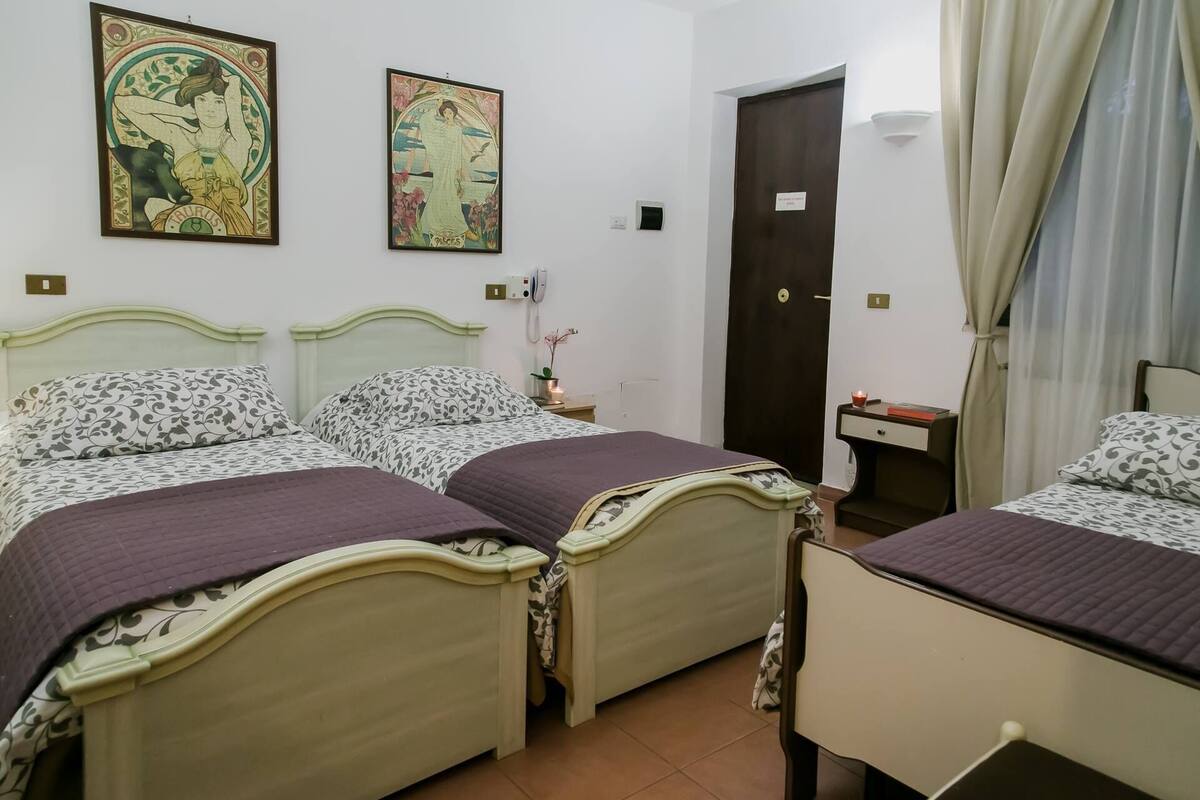 Triple Room