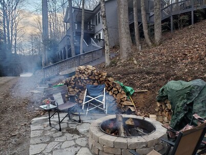 Maggie Valley Mountain View Suite & Spa